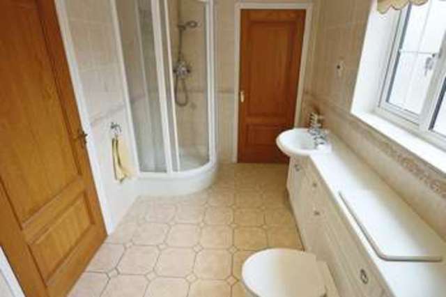  Image of 5 bedroom Bungalow for sale in Clover Way Lowestoft NR32 at Clover Way  Lowestoft, NR32 4JT