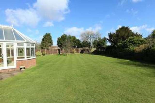  Image of 5 bedroom Bungalow for sale in Clover Way Lowestoft NR32 at Clover Way  Lowestoft, NR32 4JT