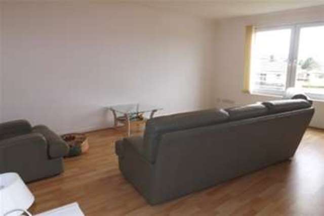  Image of 2 bedroom Flat to rent in Cocklebie Road Stewarton Kilmarnock KA3 at Kilmarnock, KA3 3AR