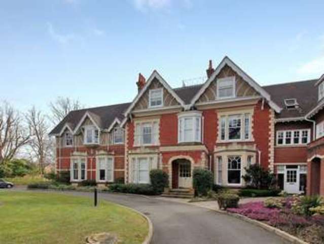  Image of 2 bedroom Maisonette for sale in Massetts Road Horley RH6 at Massetts Road  Horley, RH6 7DT