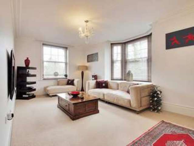  Image of 2 bedroom Maisonette for sale in Massetts Road Horley RH6 at Massetts Road  Horley, RH6 7DT