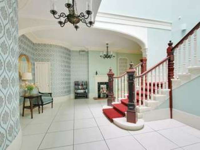  Image of 2 bedroom Maisonette for sale in Massetts Road Horley RH6 at Massetts Road  Horley, RH6 7DT