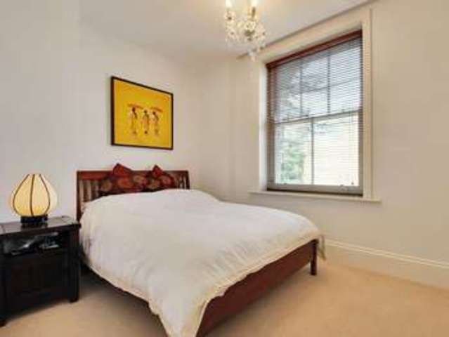  Image of 2 bedroom Maisonette for sale in Massetts Road Horley RH6 at Massetts Road  Horley, RH6 7DT