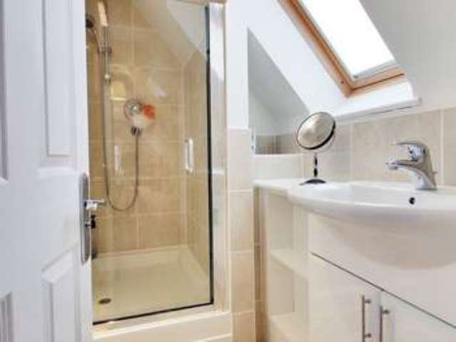  Image of 2 bedroom Maisonette for sale in Massetts Road Horley RH6 at Massetts Road  Horley, RH6 7DT