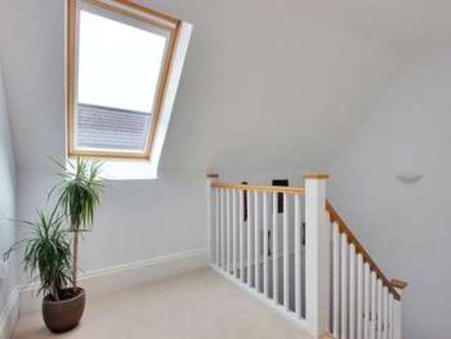  Image of 2 bedroom Maisonette for sale in Massetts Road Horley RH6 at Massetts Road  Horley, RH6 7DT