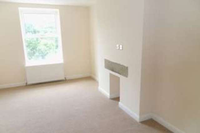  Image of 4 bedroom Terraced house to rent in Copley Hall Terrace Copley Halifax HX3 at Copley Hall Terrace  Halifax, HX3 0TS
