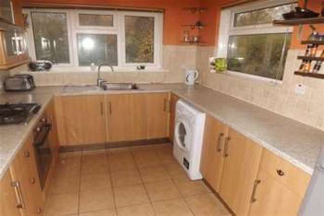  Image of 4 bedroom Detached house to rent in Copperfield Road Southampton SO16 at Southampton, SO16 3NY