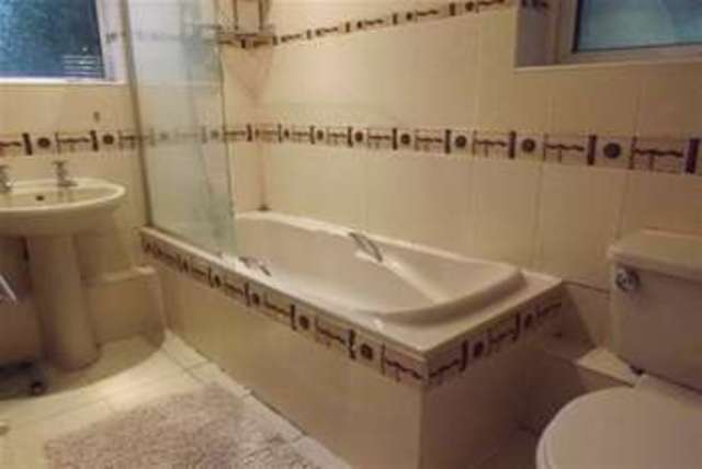  Image of 4 bedroom Detached house to rent in Copperfield Road Southampton SO16 at Southampton, SO16 3NY
