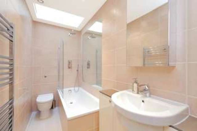  Image of 3 bedroom Flat to rent in Craven Hill Gardens London W2 at Craven Hill Gardens  London, W2 3EA