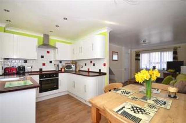  Image of 2 bedroom End of Terrace for sale in Cremer Place Faversham ME13 at Faversham Kent Faversham, ME13 7SG