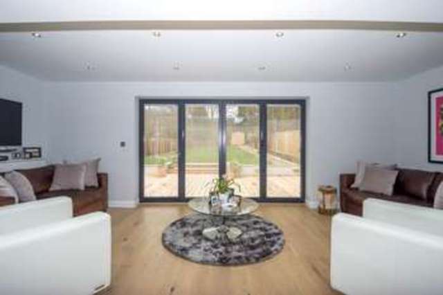  Image of 4 bedroom Detached house for sale in Croham Valley Road Selsdon South Croydon CR2 at South Croydon Selsdon, CR2 7RB