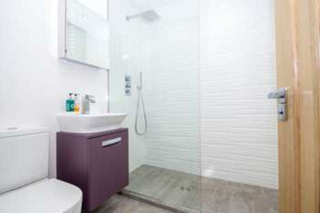  Image of 4 bedroom Detached house for sale in Croham Valley Road Selsdon South Croydon CR2 at South Croydon Selsdon, CR2 7RB