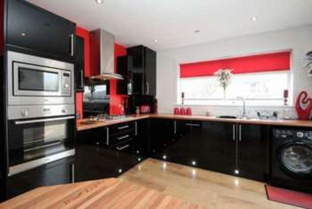  Image of 3 bedroom Semi-Detached house for sale in Crophill Sauchie Alloa FK10 at Crophill Sauchie Alloa, FK10 3EZ