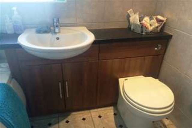  Image of 3 bedroom Detached house to rent in Dadbrook Close Cuddington Aylesbury HP18 at Aylesbury, HP18 0AH