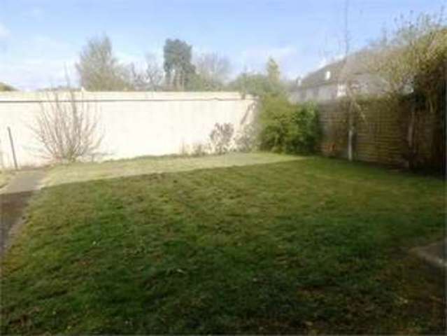  Image of 2 bedroom Apartment for sale in Danbury Close Leigh-on-Sea SS9 at Danbury close Leigh on sea Eastwood, SS9 4BD