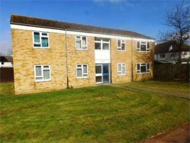  Image of 2 bedroom Apartment for sale in Danbury Close Leigh-on-Sea SS9 at Danbury close Leigh on sea Eastwood, SS9 4BD