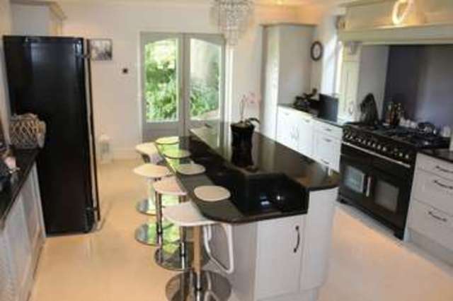  Image of 4 bedroom Detached house for sale in Rectory Lane Woodford Kettering NN14 at Woodford, NN14 4HS