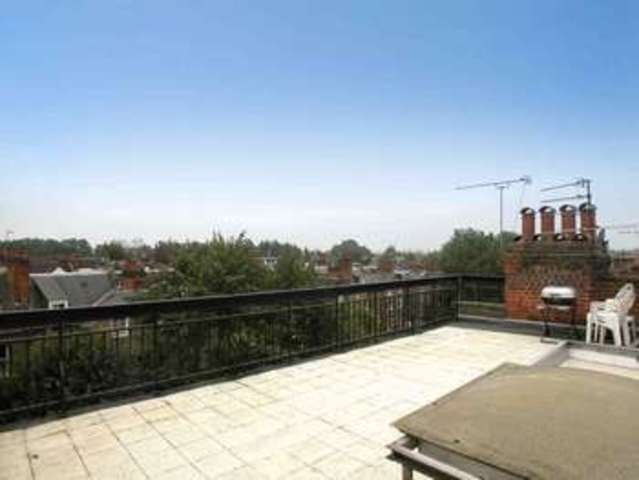  Image of 2 bedroom Flat to rent in Dennington Park Road London NW6 at Dennington Park Road West Hampstead London, NW6 1BB