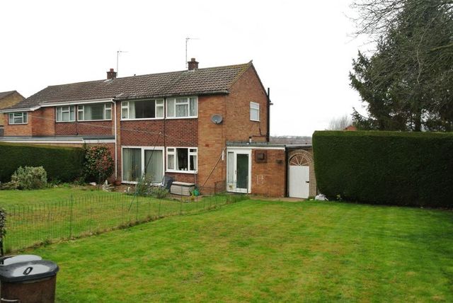  Image of 3 bedroom Semi-Detached house for sale in Denton Avenue Grantham NG31 at Denton Avenue  Grantham, NG31 7JQ