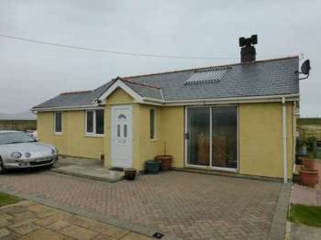  Image of 2 bedroom Detached house for sale in Dinas Dinlle Dinas Dinlle Caernarfon LL54 at Dinas Dinlle, LL54 5TW