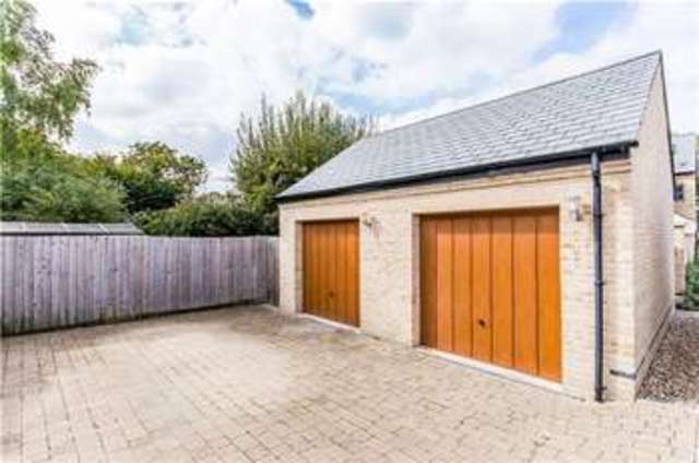 Image of 3 bedroom Semi-Detached house for sale in Ditton Walk Cambridge CB5 at Cambridge, CB5 8QE