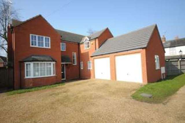  Image of 5 bedroom Detached house for sale in Dove Walk Uttoxeter ST14 at Dove Walk  Uttoxeter, ST14 8EH