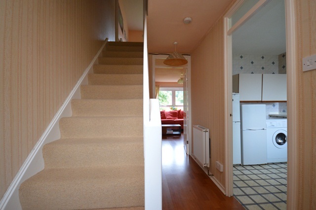  Image of 2 bedroom Flat to rent in Dumbiedykes Road Edinburgh EH8 at Holyrood Edinburgh Edinburgh, EH8 9UU