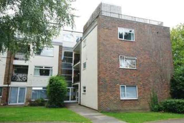  Image of 1 bedroom Flat for sale in Dunraven Drive Enfield EN2 at Dunraven Drive  Enfield, EN2 8LL