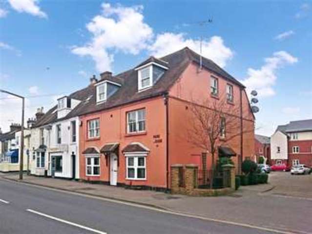  Image of Studio flat for sale in East Street Faversham ME13 at Faversham Kent Faversham, ME13 8AU