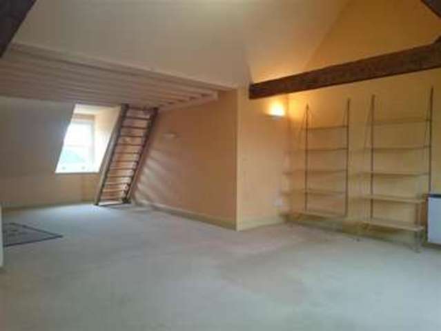  Image of Studio flat for sale in East Street Faversham ME13 at Faversham Kent Faversham, ME13 8AU