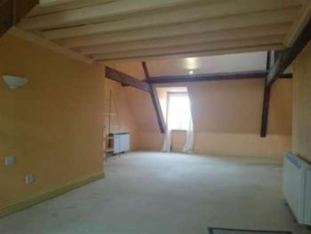  Image of Studio flat for sale in East Street Faversham ME13 at Faversham Kent Faversham, ME13 8AU