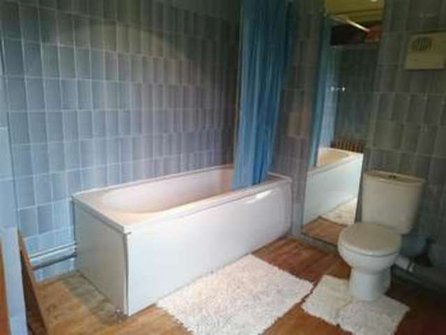  Image of Studio flat for sale in East Street Faversham ME13 at Faversham Kent Faversham, ME13 8AU