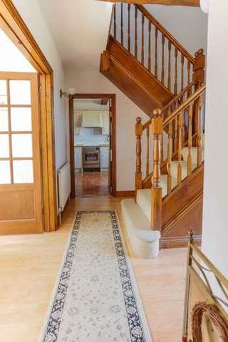 Image of 4 bedroom Terraced house for sale in East Walton King