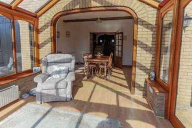  Image of 4 bedroom Terraced house for sale in East Walton King