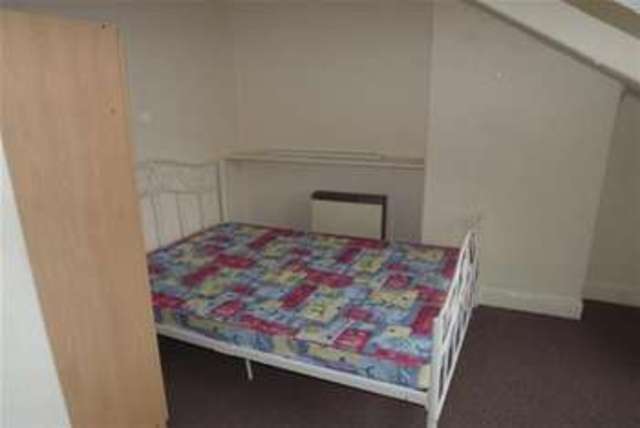  Image of 2 bedroom Flat to rent in Ecclesall Road Sheffield S11 at Sheffield, S11 8PG