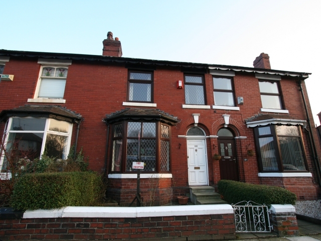  Image of 3 bedroom Terraced house to rent in Edenfield Road Rochdale OL11 at Rochdale OL11 5AE Rochdale, OL11 5AE