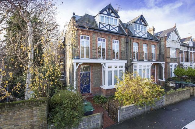  Image of 2 bedroom Flat for sale in Elder Avenue London N8 at Elder Avenue  Crouch End, N8 9TH