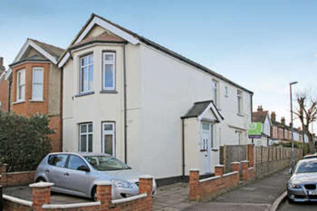  Image of 3 bedroom Detached house for sale in Ellerton Road Tolworth Surbiton KT6 at Surbiton Surrey, KT6 7UD