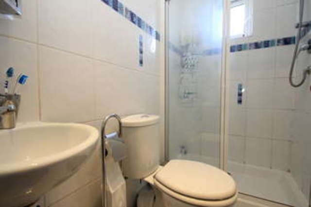  Image of 3 bedroom Detached house for sale in Ellerton Road Tolworth Surbiton KT6 at Surbiton Surrey, KT6 7UD