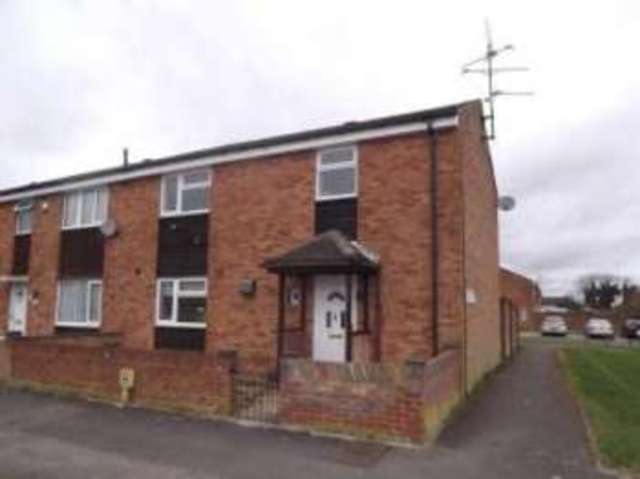  Image of 4 bedroom End of Terrace for sale in Elm Park Close Houghton Regis Dunstable LU5 at Houghton Regis Dunstable Houghton Regis, LU5 5PN