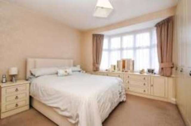  Image of 3 bedroom Semi-Detached house for sale in Elmhurst Road London SE9 at London  New Eltham, SE9 4DN