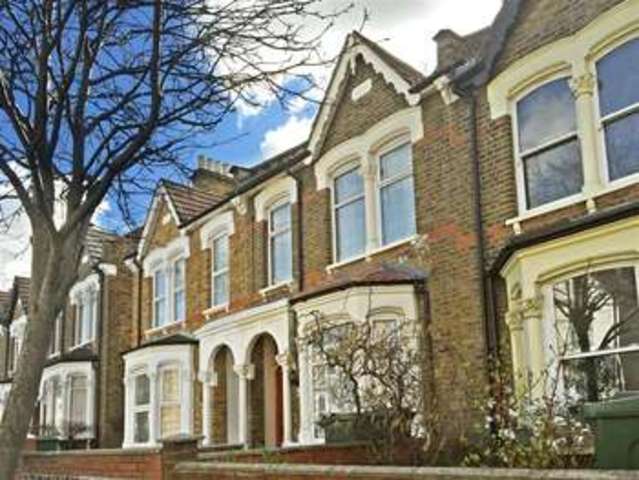  Image of 3 bedroom Town House for sale in Elmsdale Road London E17 at Walthamstow London London, E17 6PW