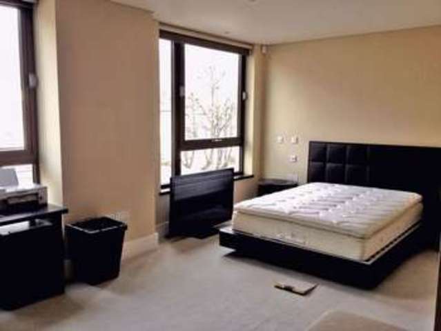  Image of 3 bedroom Flat for sale in Wellington Road London NW8 at Wellington Road  London, NW8 9SX