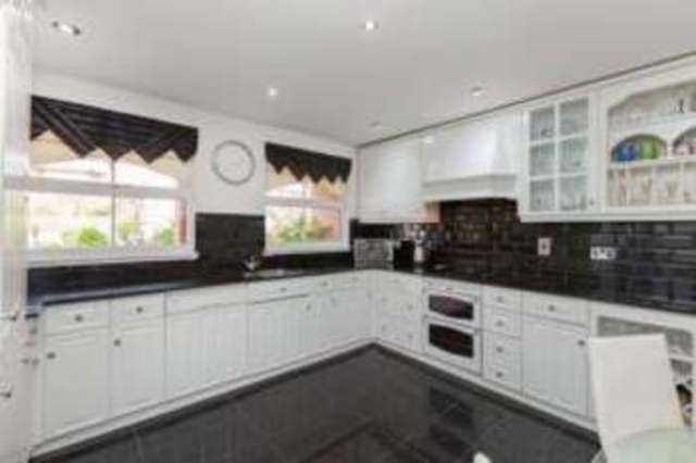  Image of 5 bedroom Detached house for sale in Faulkner Grove Motherwell ML1 at Motherwell North Lanarkshire Cleland, ML1 5LD