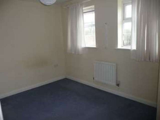  Image of 5 bedroom Detached house for sale in Fenton Avenue Swindon SN25 at Fenton Avenue Redhouse Swindon, SN25 2EB