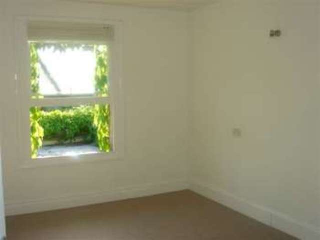  Image of 1 bedroom Flat to rent in Fernhead Road London W9 at Maida Vale London Maida Vale, W9 3EJ