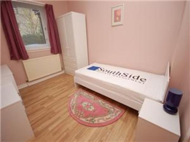  Image of 2 bedroom Flat to rent in Ferry Road Drive Edinburgh EH4 at Ferry Road Edinburgh Edinburgh, EH4 4BW