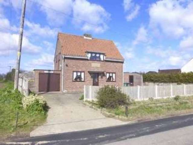  Image of 3 bedroom Detached house for sale in Mautby Lane Filby Great Yarmouth NR29 at Mautby Lane Filby Great Yarmouth, NR29 3HZ