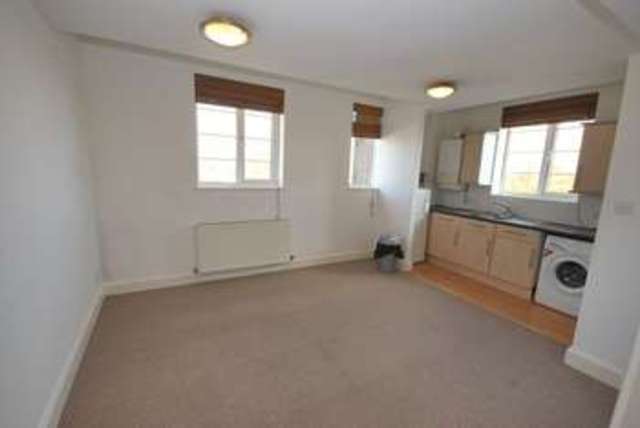  Image of 2 bedroom Flat to rent in The Park Kingswood Bristol BS15 at The Park Kingswood BRISTOL, BS15 4BP