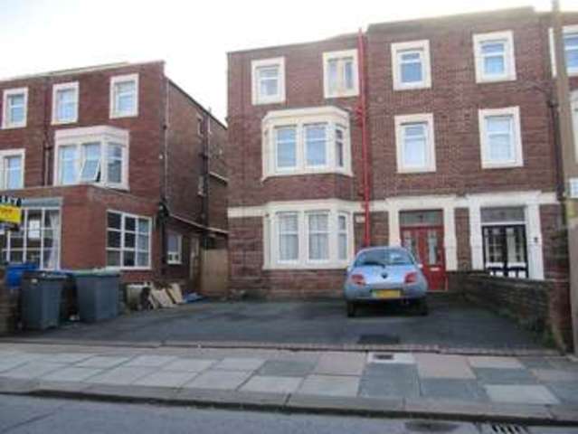  Image of 2 bedroom Flat to rent in Greystoke Place Blackpool FY4 at South Shore Blackpool Lancashire, FY4 1NR
